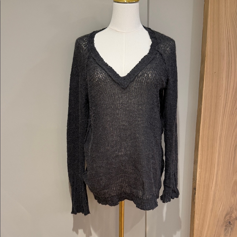 Chic Black V-Neck Sweater for Women